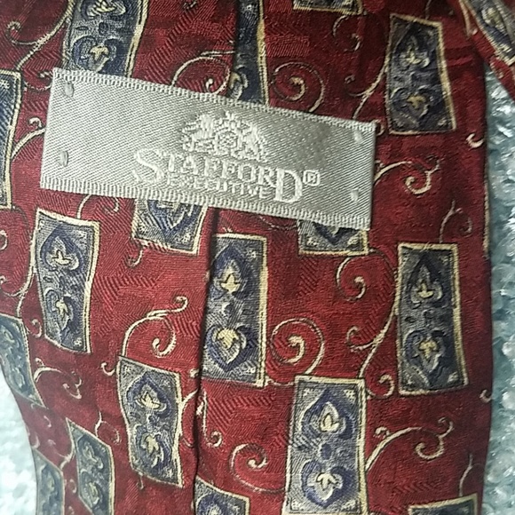 💥5/$20 Mens tie - Picture 3 of 3